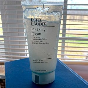 Estée Lauder Perfectly Clean Face Wash